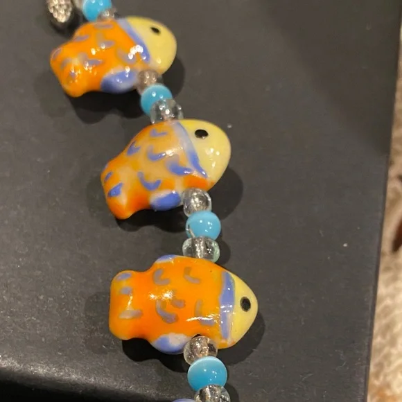 Orange Art Glass  Fish Beaded Bracelet - Picture 5 of 6